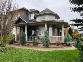 Aurora Executive Upscale Residence Three Bedrooms Three and Half Bathrooms，位于奥罗拉的酒店