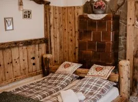 Chatka Zapiecek drewniana rustykalna chata Babci Ludwiki