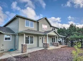 Spacious Bandon Getaway - 2 Blocks to Ocean!