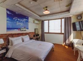 蔚蓝海景酒店，位于蔚山星域乡村俱乐部附近的酒店