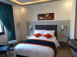 Petra Canyon Hotel，位于瓦迪穆萨的带泳池的酒店