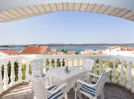 Apartments Vese - 100 m from beach