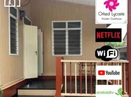 Orked Lycaste Wooden Village Chalet