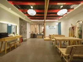 凤凰一方砚·旅拍体验民宿 