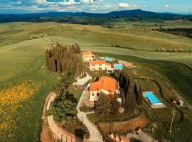 Borgo del Silenzio - Apartments with pool in Lajatico，位于拉亚蒂科的公寓
