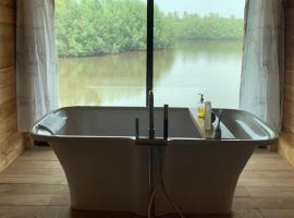 Natura Luxury Lake Hut