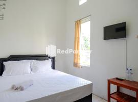 Pringgondani Guest House At Pandanaran Hills Semarang，位于三宝垄的酒店