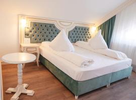 Complex MIRUNA，位于斯塔提努内亚克里马特里卡萨姆巴塔的酒店