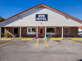 OYO Hotel Ridgeland East，位于里奇兰Confederate Monument附近的酒店