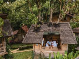 Roots Tree House，位于乌鲁瓦图的木屋