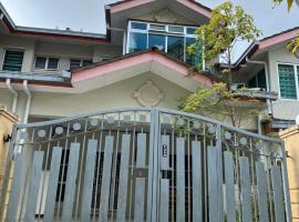 Jarzmin Double Story Homestay @ Royal Lily，位于丹那拉打的乡村别墅