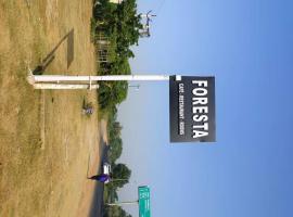 Foresta Hotel Resort，位于斋浦尔的酒店