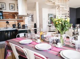 Magnifique appartement avec terrasse dominant Saint Martin de Re，位于圣马丹德雷的酒店