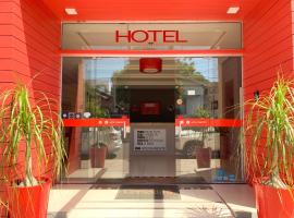 Hotel Comoditá Ltda，位于Sapiranga罗萨斯体育场附近的酒店