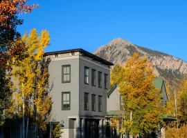 Crested Butte Hostel，位于克雷斯特德比特蒂欧卡利缆车附近的酒店