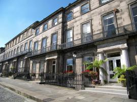 Regent Terrace, Central and Charming, Quiet，位于爱丁堡Scottish Poetry Library附近的酒店