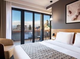 Clocks Hotel Tbilisi，位于第比利斯的酒店