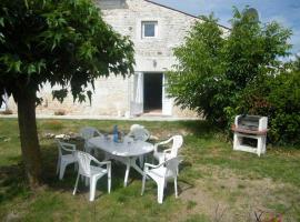 La Caz en Sol Charentais - Le Fâ，位于Montpellier-de-Médillan的酒店