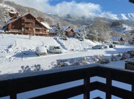 Appartements avec balcon vue sur la montagne - Serre Chevalier Chantemerle，位于圣沙夫雷的酒店