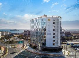 Shin Shin Hotel Jeju Worldcup，位于西归浦市的酒店