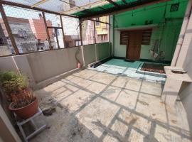 Heritage Homestay At Old City Near Holy Ganges，位于瓦拉纳西的酒店