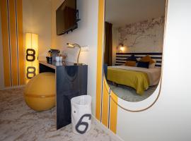 HOTEL DE LA MARINE，位于格鲁瓦的酒店