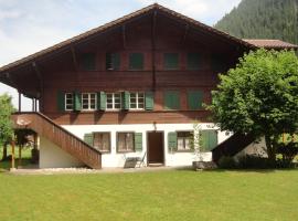 Schweiz ,Lenk Ferienwohnung,Kinderfreundl,Seniorenfreundlich，位于伦克的酒店