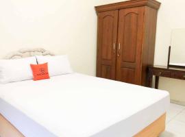 KoolKost @ Raya Ngagel (Minimum Stay 30 Nights)，位于Bagongpatar的酒店
