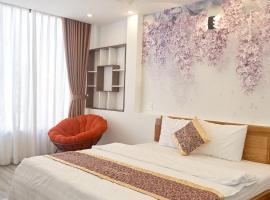Phương Linh Hotel，位于大叻的酒店