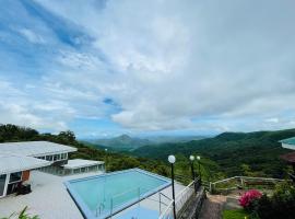 La View Mountain Resort，位于Damasanan的酒店
