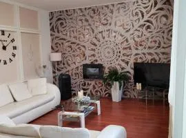 Ferienwohnung "Im Türmchen" inklusive WLAN, Parkplatz und Netflix