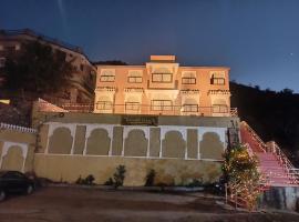Jaigarh Palace，位于贡珀尔格尔的酒店