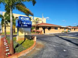 Travel Inn of Riviera Beach，位于里维埃拉海滩Pelican Pier Marina附近的酒店
