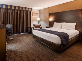 BEST WESTERN ANDERSEN'S INN, 12367 STATE HIGHWAY 33, SANTA NELLA, CA, 95322-9733，位于Gustine的酒店