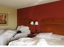 HAMPTON INN ELLENTON-BRADENTON, 5810 20TH CT E, ELLENTON, FL, 34222-2928，位于埃伦顿的酒店