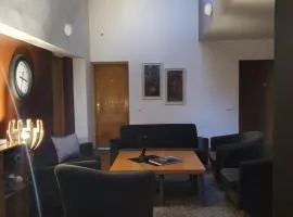 Sveciu Namai Giles
