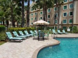 Lake Buenavista Apartments close to Disney