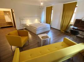 Hotel Sonne，位于Wassertrüdingen的酒店