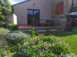 La Loge Bertine France，位于Saint-Mars-la-Réorthe的酒店