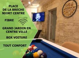 Villa Donna jacuzzi jardin billard centre la Brèche，位于尼奥尔的度假屋