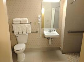 COUNTRY INN & SUITES, 11551 DISCOVERY LN, SEFFNER, FL, 33584-2923，位于Seffner的酒店