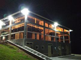 POUSADA STATUS，位于Ibicaré的酒店