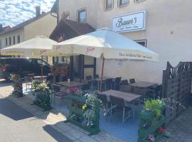 Bauer´s Pension-Restaurant-Catering，位于Großhabersdorf的度假短租房