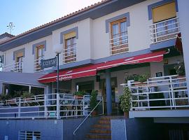 LAS GLORIAS，位于Torre de Santa María的酒店
