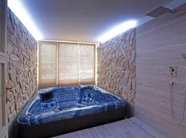 Wellness Penzion Kristýna - Áčko，位于尼斯河畔赫拉德克的旅馆