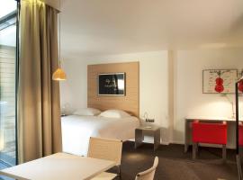 Hotel Le Pavillon 7，位于奥贝奈的浪漫度假酒店