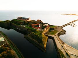 Fästningens，位于瓦尔贝里瓦尔贝里堡垒附近的酒店