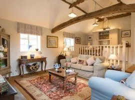 The Stables, relax in 5 star style and comfort with lovely walks all around