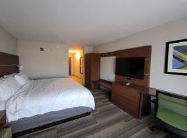 HOLIDAY INN EXPRESS, 13934 VILLAGE LAKE CIR, JACKSONVILLE, FL, 32258，位于杰克逊维尔的酒店