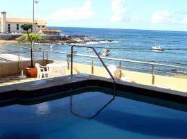 Rede Andrade Mar Hotel - Rio Vermelho，位于萨尔瓦多的带泳池的酒店